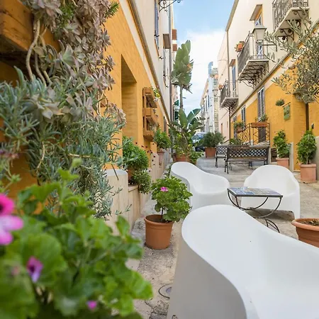 Clelia Hotel 3*