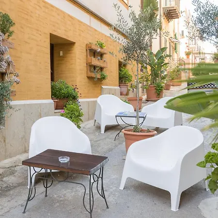 Clelia Hotel