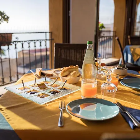 Clelia 3* Isola di Ustica